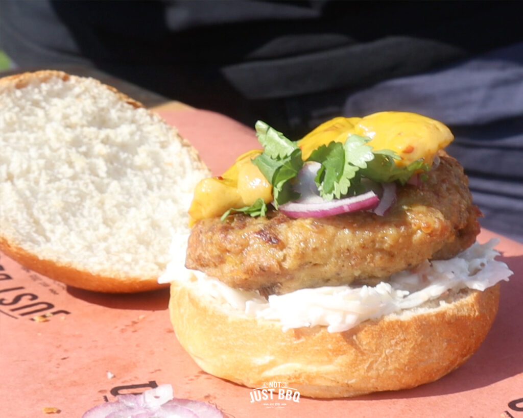 Mango Chilli saus op kipburger