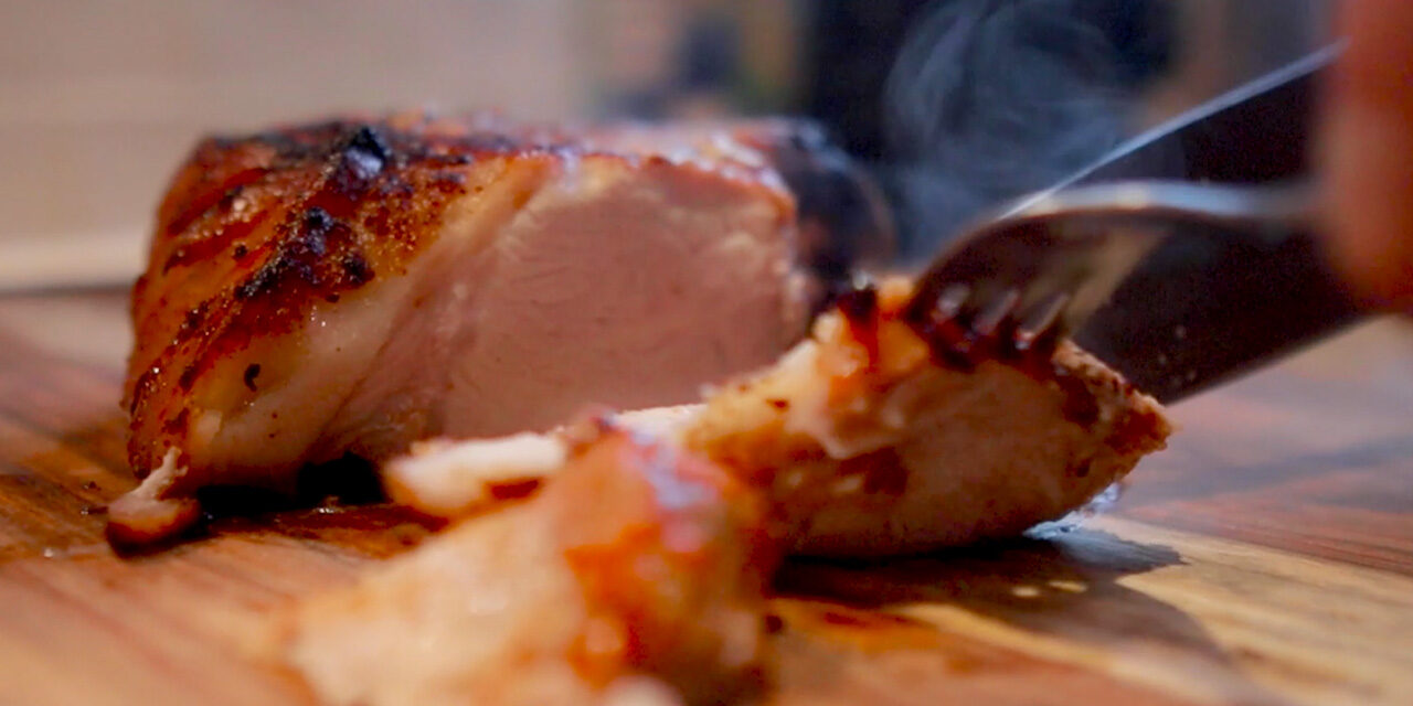 tomapork-barbecue-recept-ribroast-snijden varkens rib roast bbq