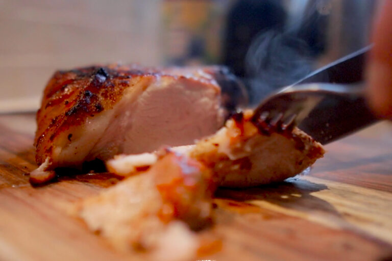 tomapork-barbecue-recept-ribroast-snijden varkens rib roast bbq